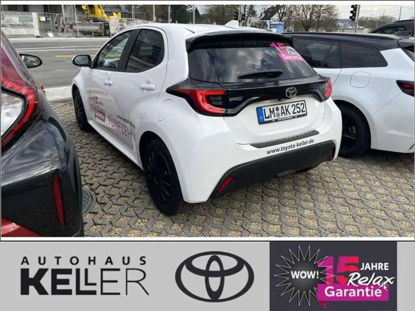 Toyota Yaris Hybrid 116 1.5 VVT-i Teamplayer Weiß - 2