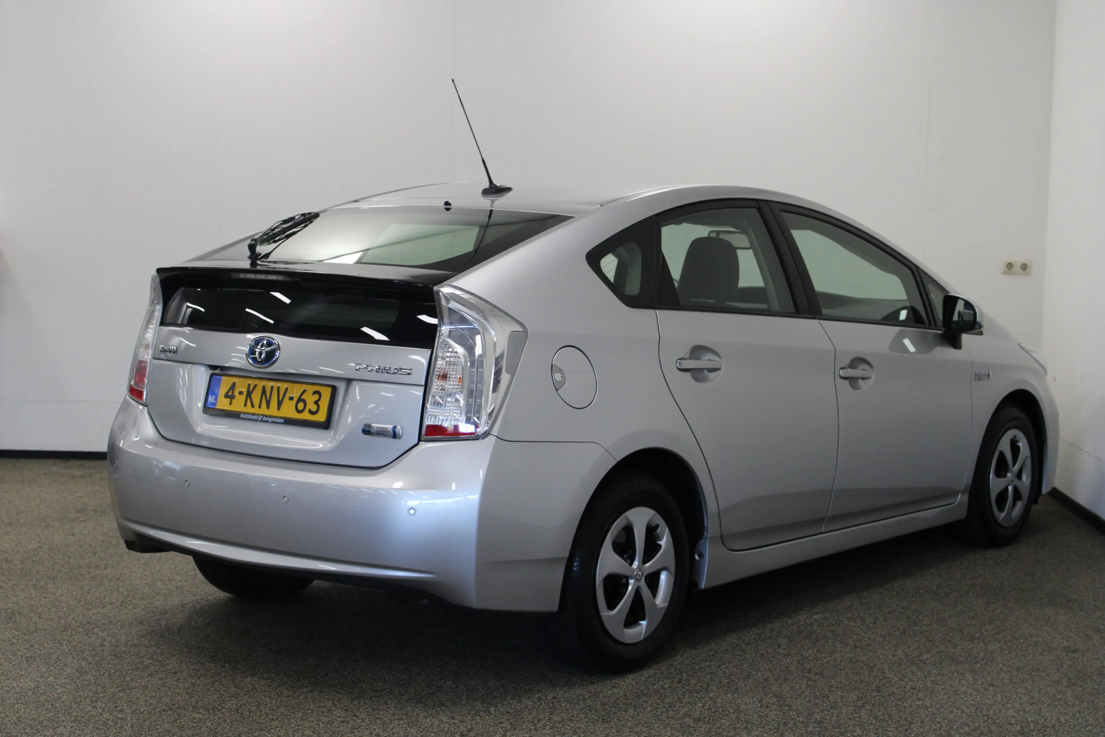 Toyota Prius 1.8 Plug-in Executive Business — photo 2
