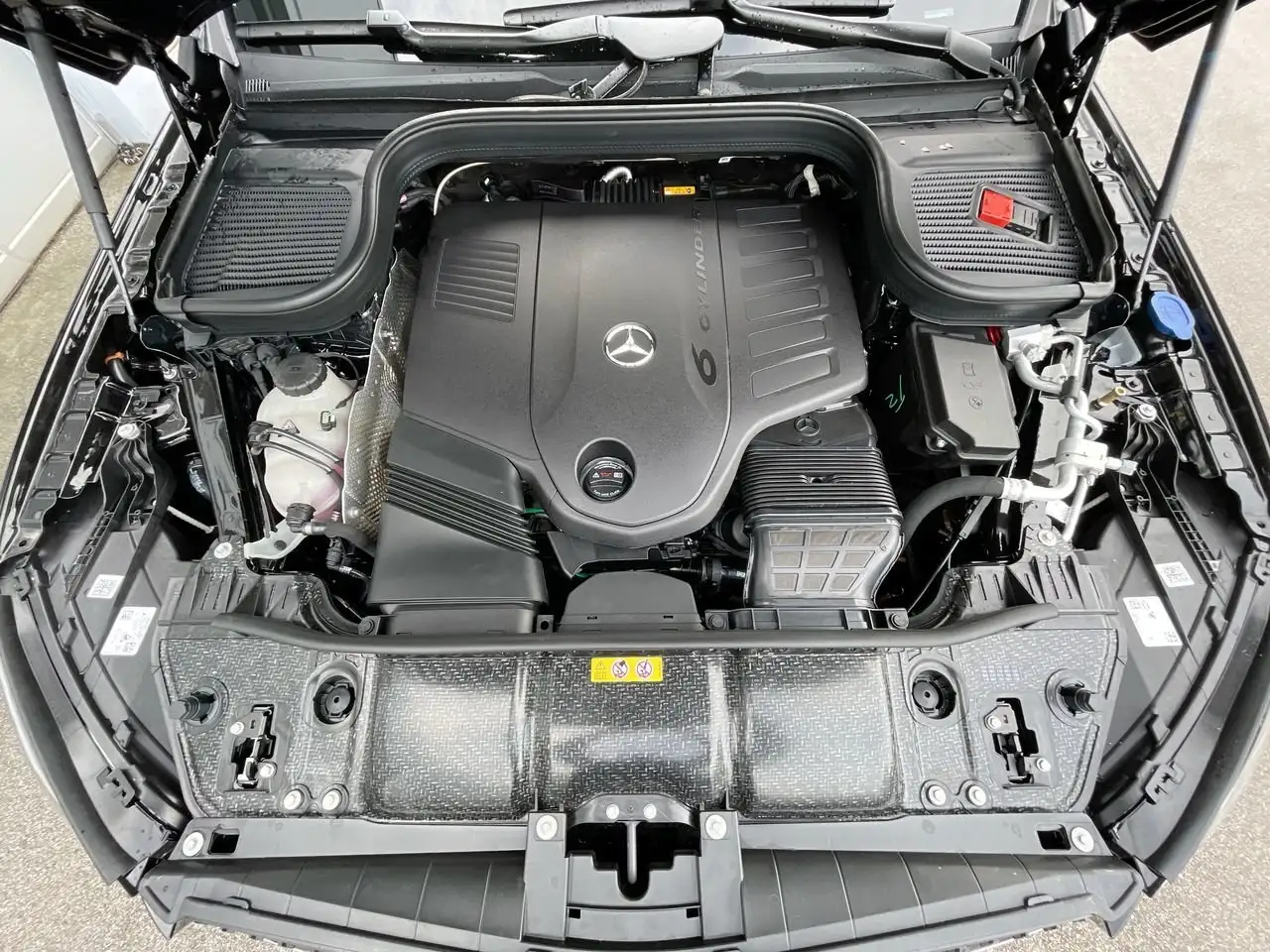 Mercedes-Benz GLE снимка Mercedes-Benz GLE