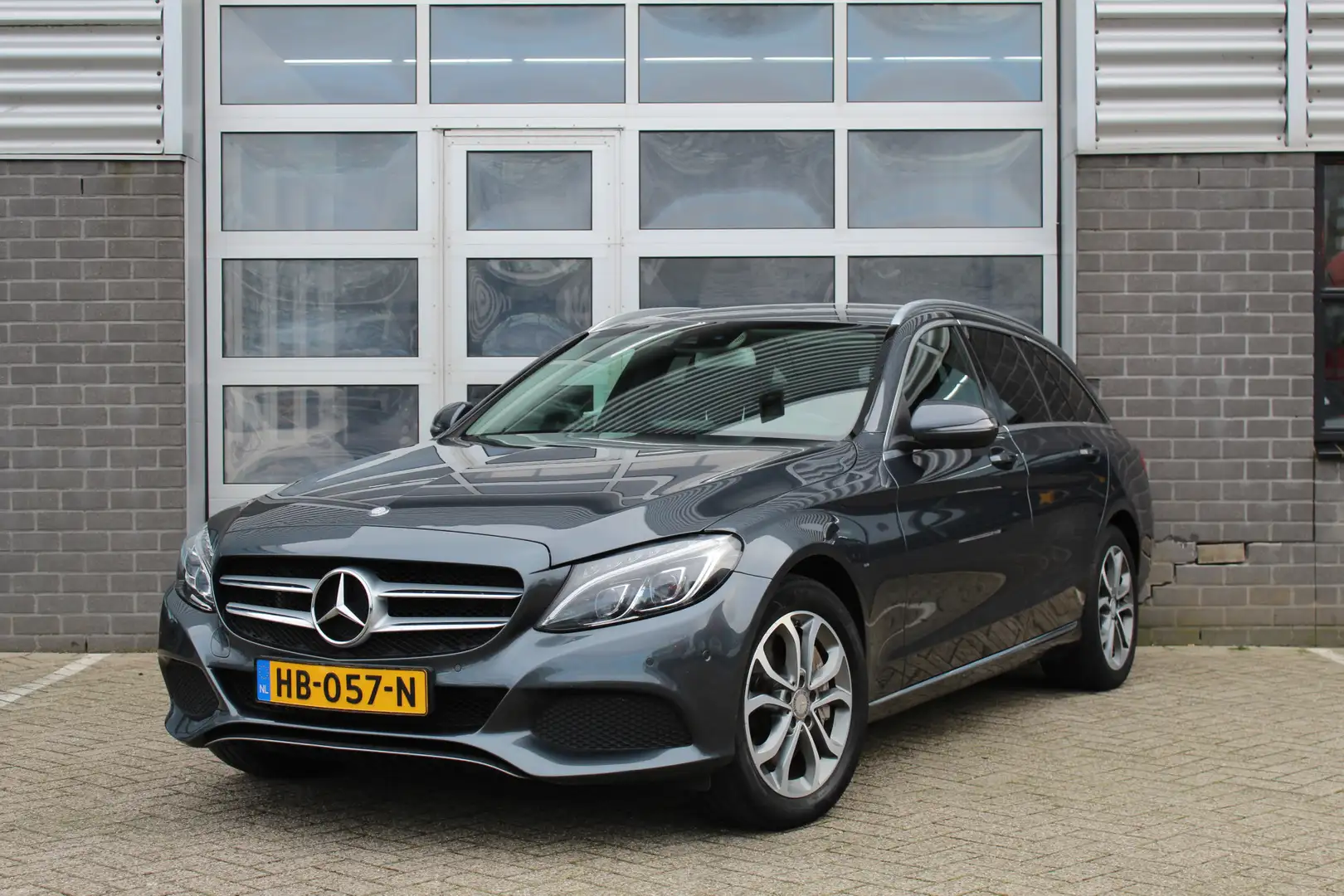 Mercedes-Benz C 350 Estate e Lease Edition / Camera / Trekhaak / N.A.P Szary - 1