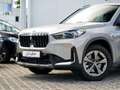 BMW X1 sDrive20i AHK PANO AdLED Aktivsitz KomZg LRH Silber - thumbnail 4