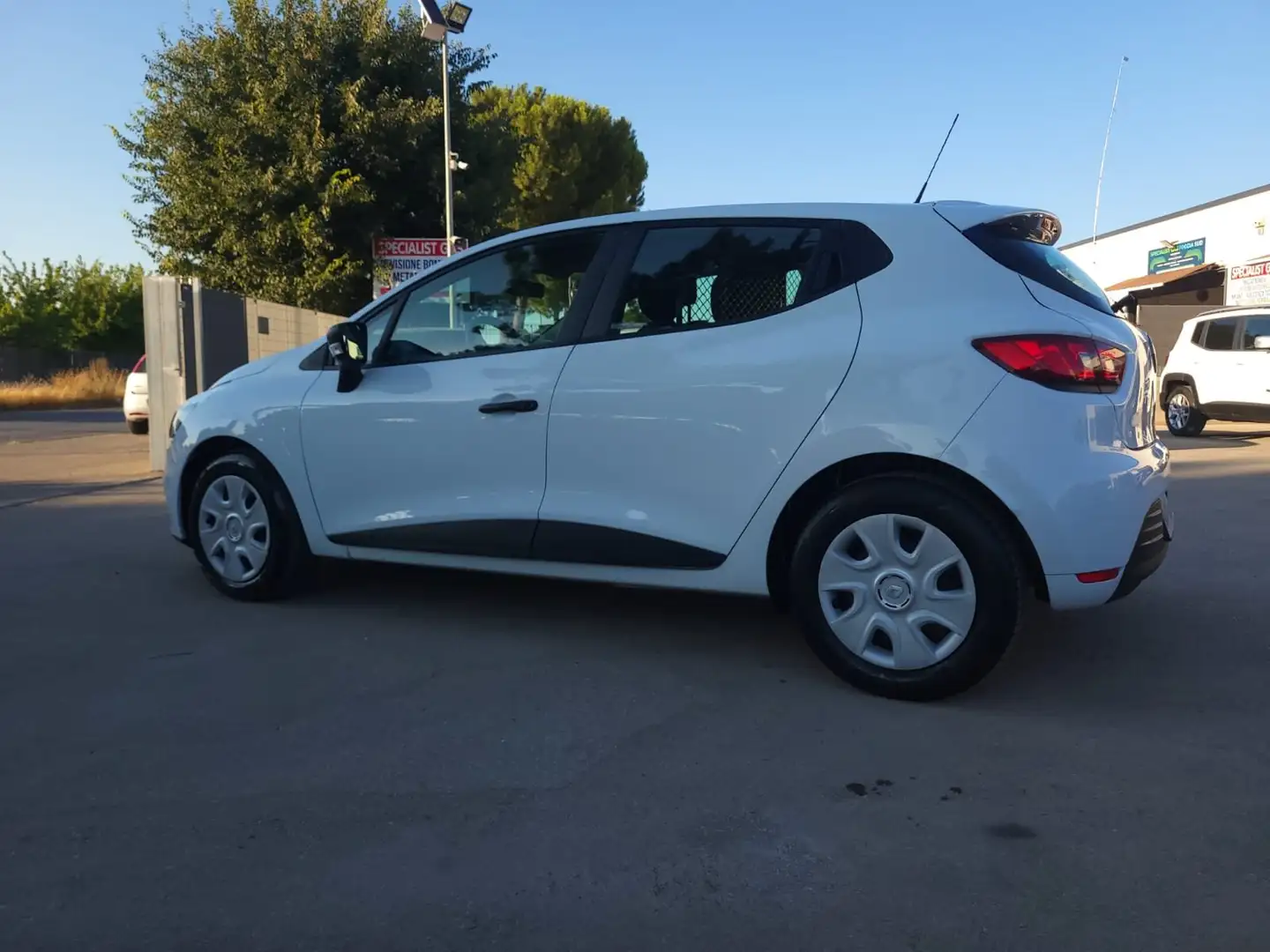 Renault Clio Clio 1.5 dci VAN 2 POSTI AUTOCARRO Bianco - 1