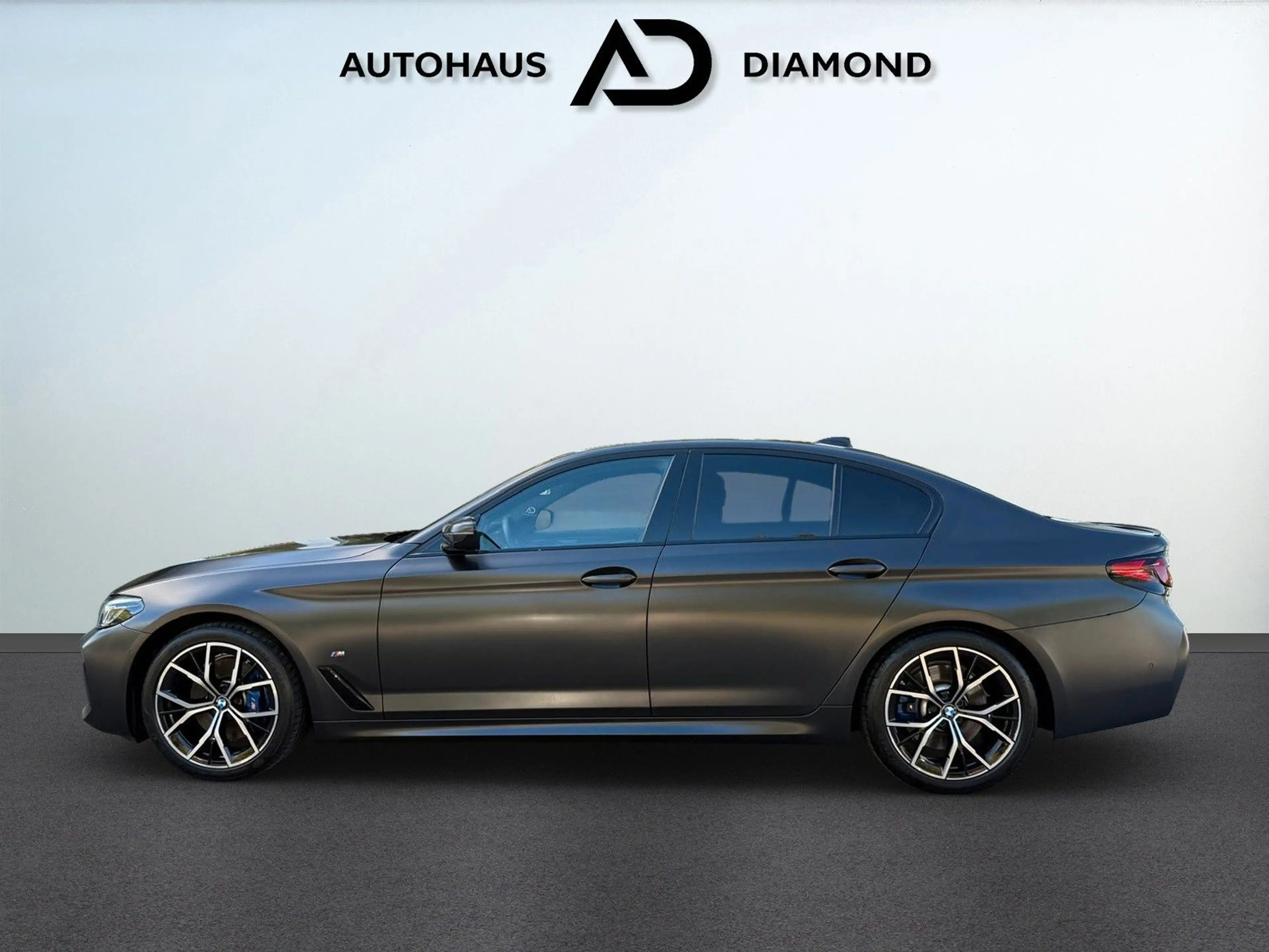 BMW 530 i M Sport * KAMERA * GESTIK * MATTLACK * — photo 7
