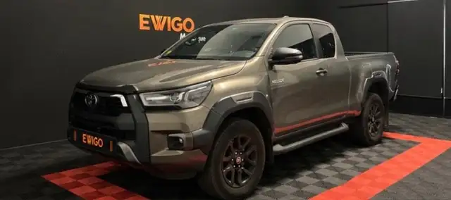 Toyota Hilux xtra cabine 2.8 d4d 205 heritage 4x4 bva
