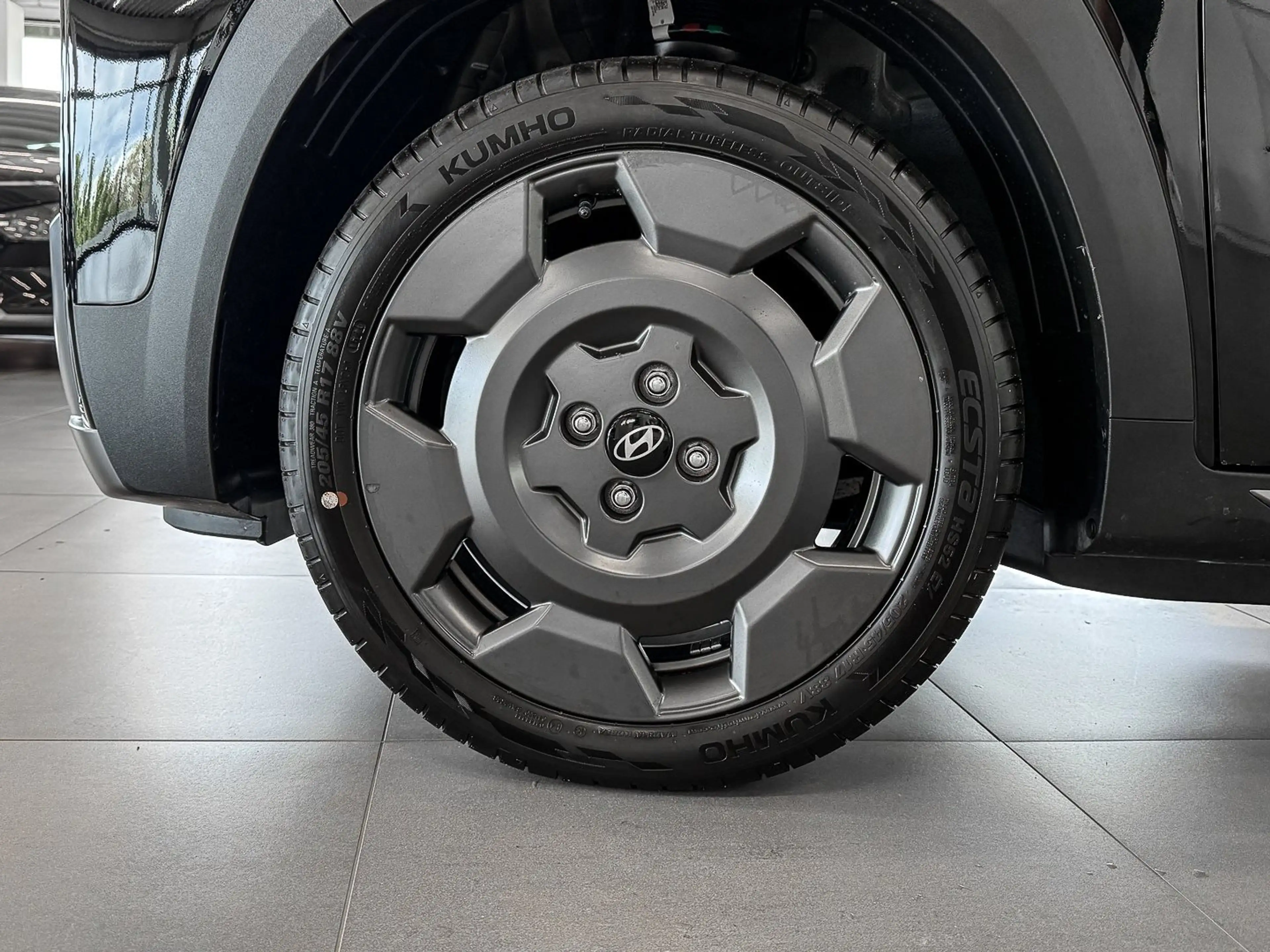 Hyundai Inster Cross EV 49 MY26 kWh 115PS 360°KAM Wärmepumpe NAVI — photo 4
