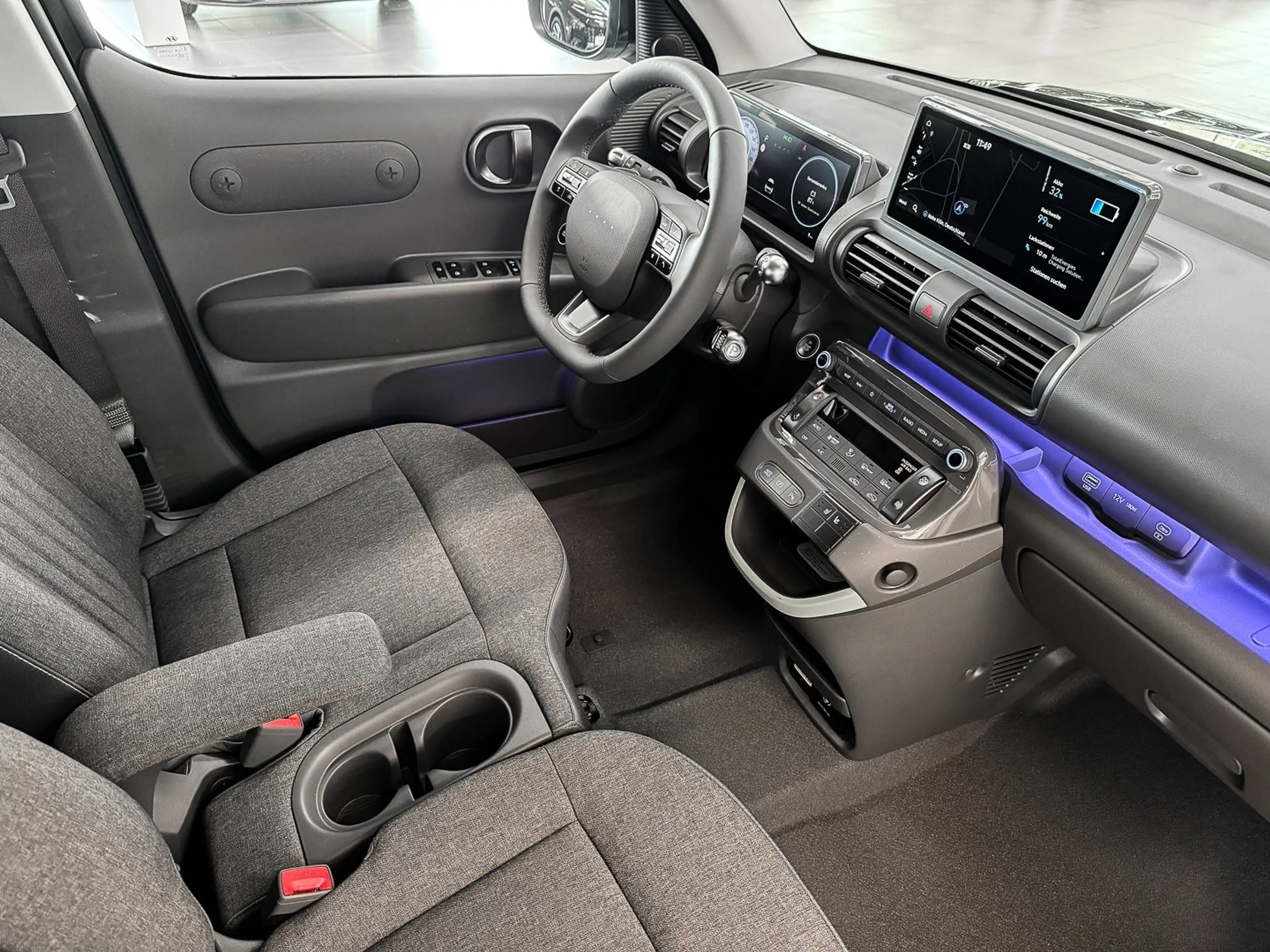 Hyundai Inster Cross EV 49 MY26 kWh 115PS 360°KAM Wärmepumpe NAVI — photo 5