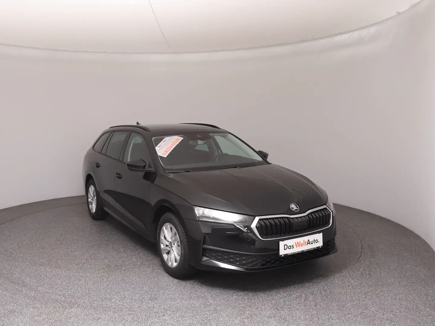 Skoda Octavia Essence TSI Schwarz - 2