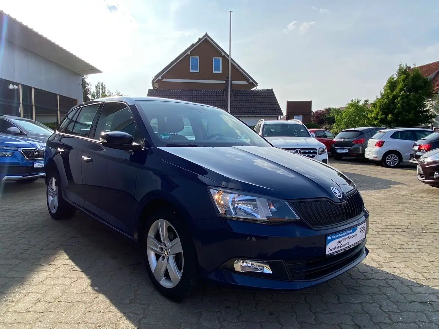 Skoda Fabia Combi Enjoy-Paket 1.0 TSI / PDC / EURO-6 / Blau - 1