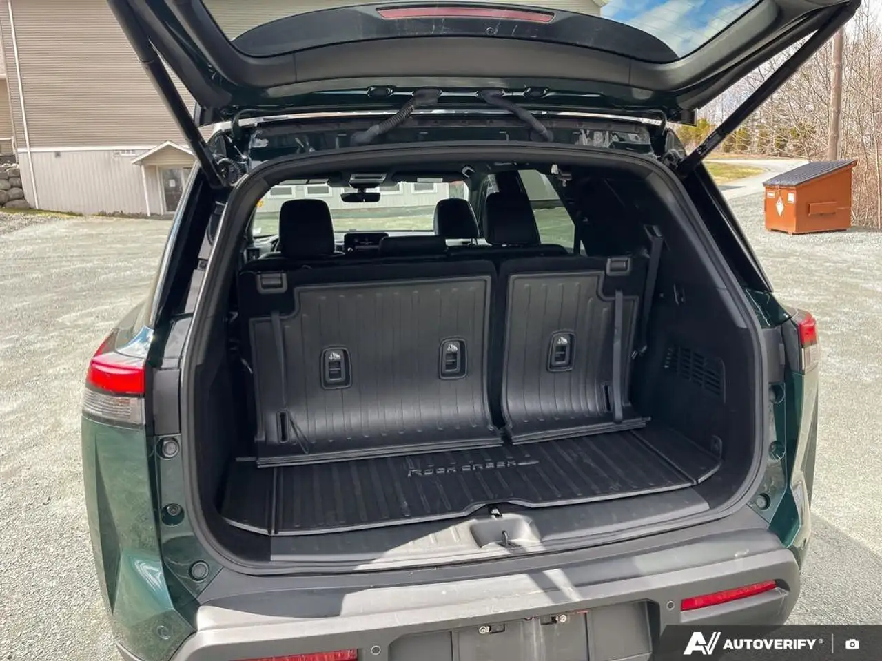 Nissan Pathfinder снимка Nissan Pathfinder
