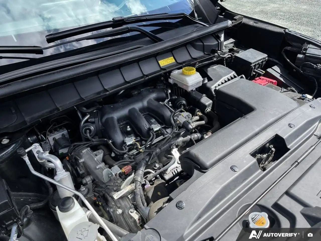 Nissan Pathfinder снимка Nissan Pathfinder