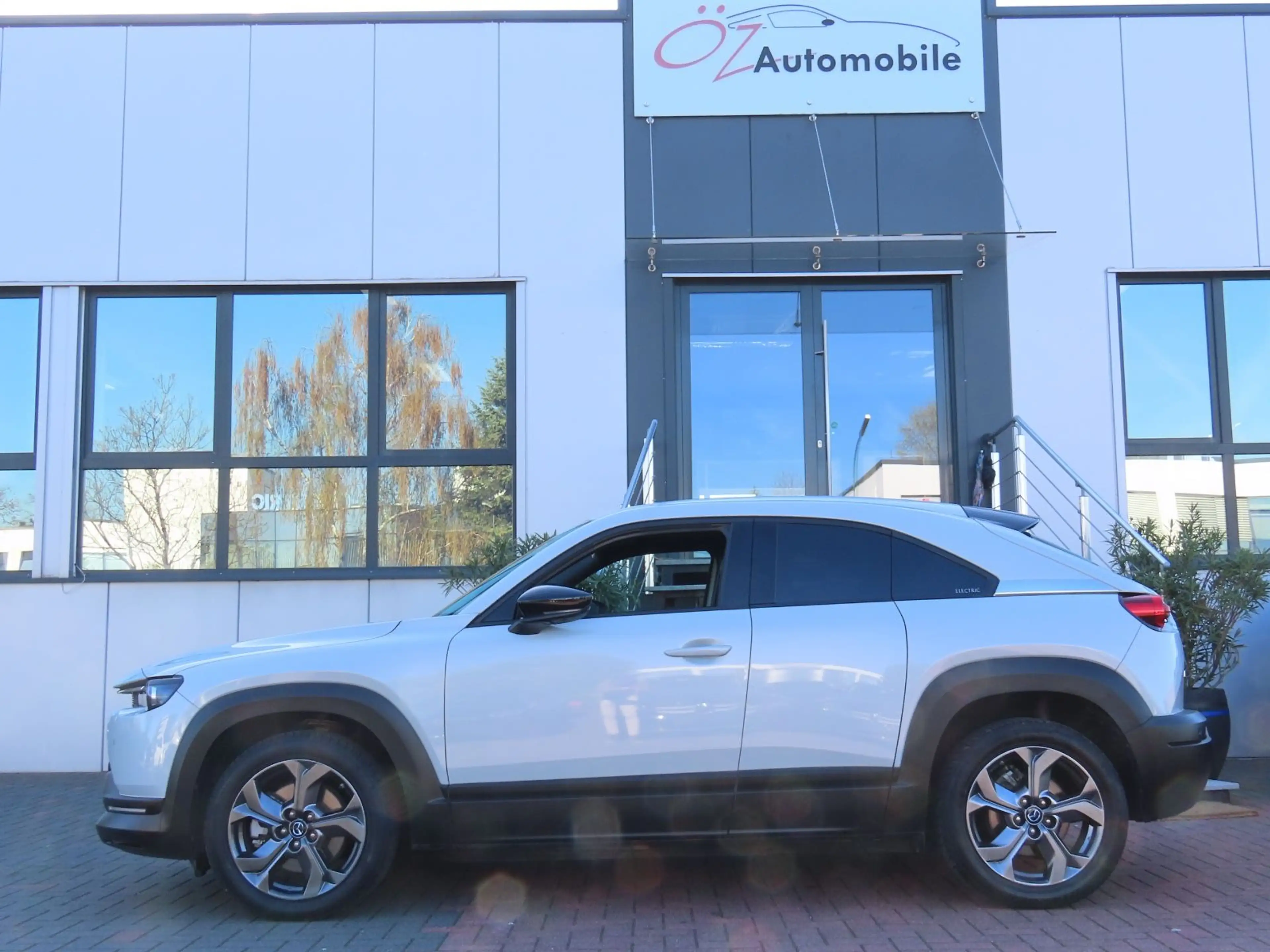 Mazda MX-30 36 kWh e-Skyactive Leder Bose 360° ACC — photo 12