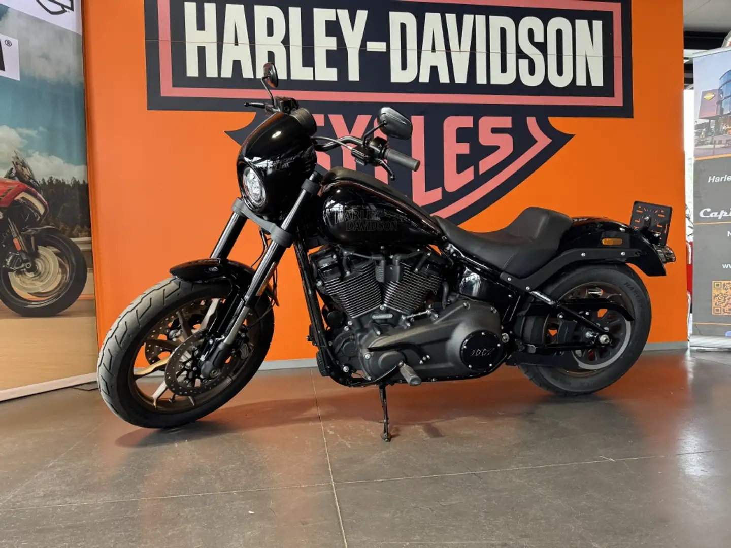 Harley-Davidson Lowrider ST Chopper Чёрный - 2