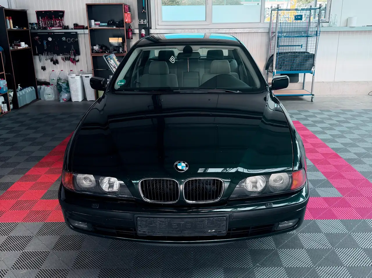 BMW 523i, foto 4