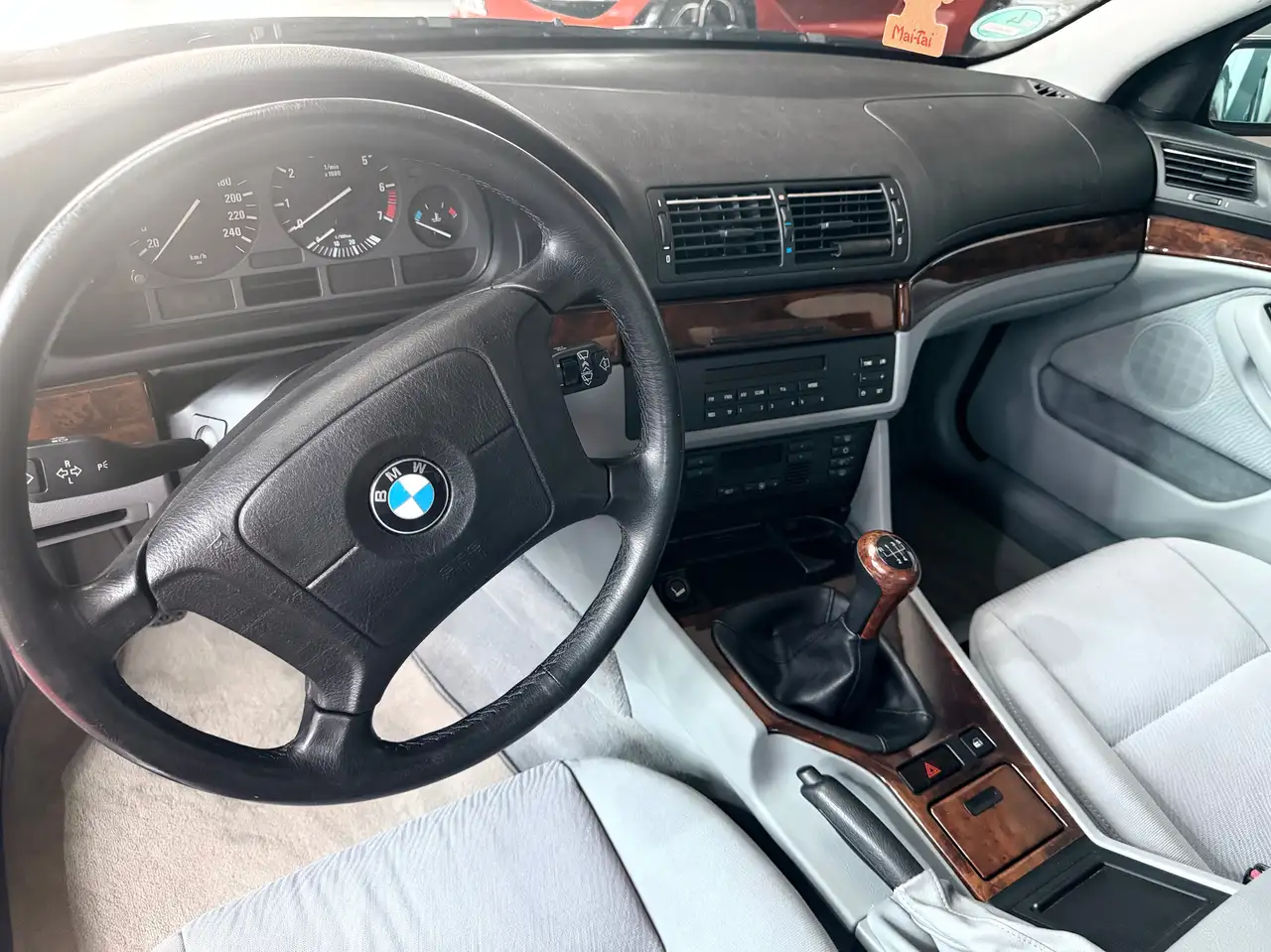BMW 523i, foto 11