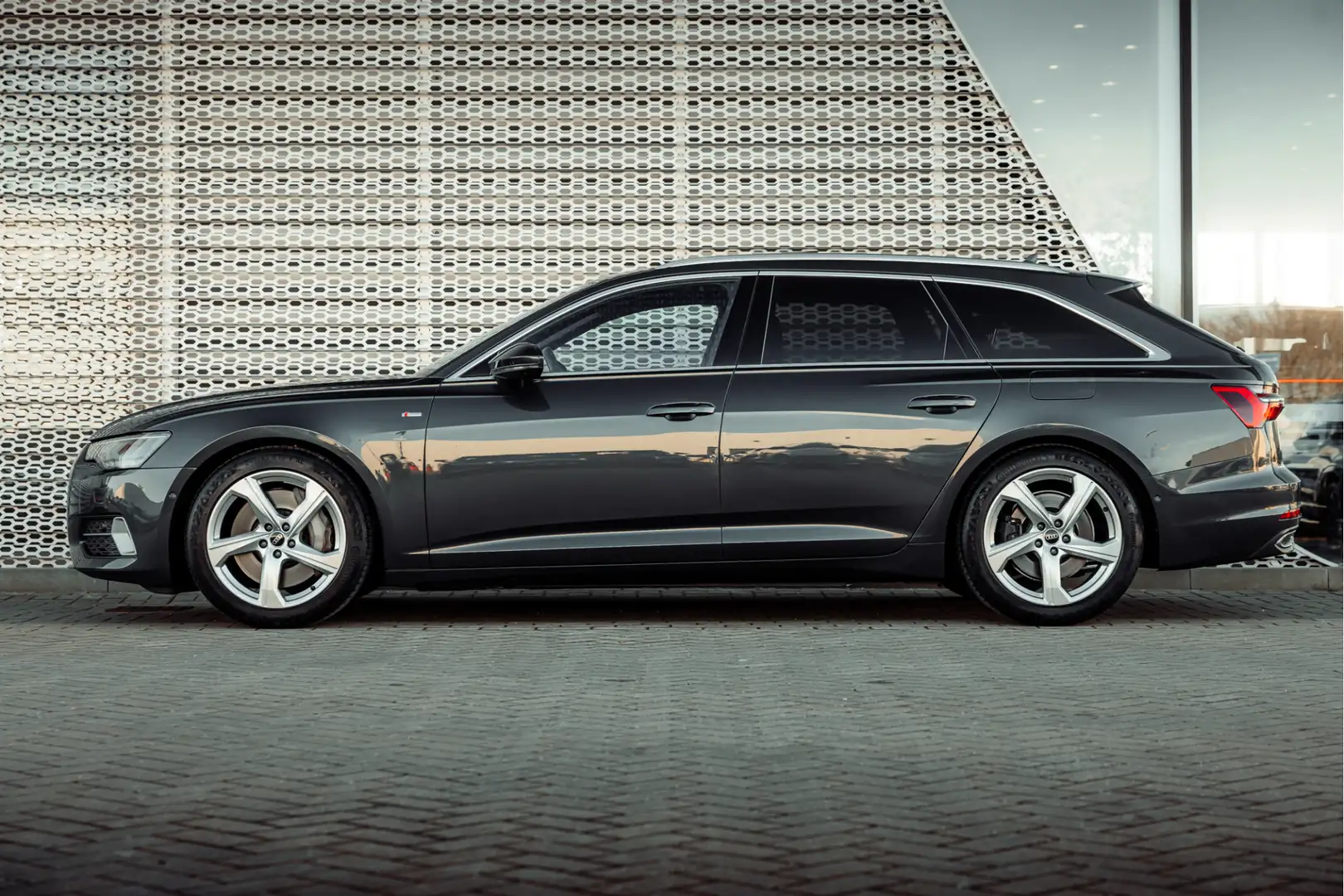 Audi A6 Avant 50 TFSI e 299pk quattro S Line | Panoramadak Grigio - 2