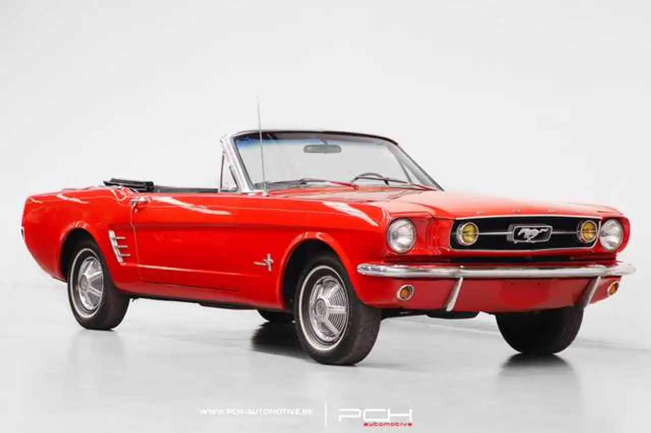 Ford Mustang Cabriolet 200ci 3.3 6 Cylindres Automatique, foto 8