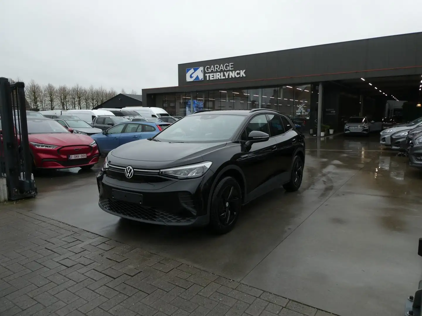Volkswagen ID.4 Pure 170pk Business Luxe BTW '22 14000km (66086) Noir - 1