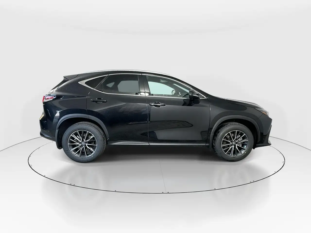 Lexus NX снимка Lexus NX