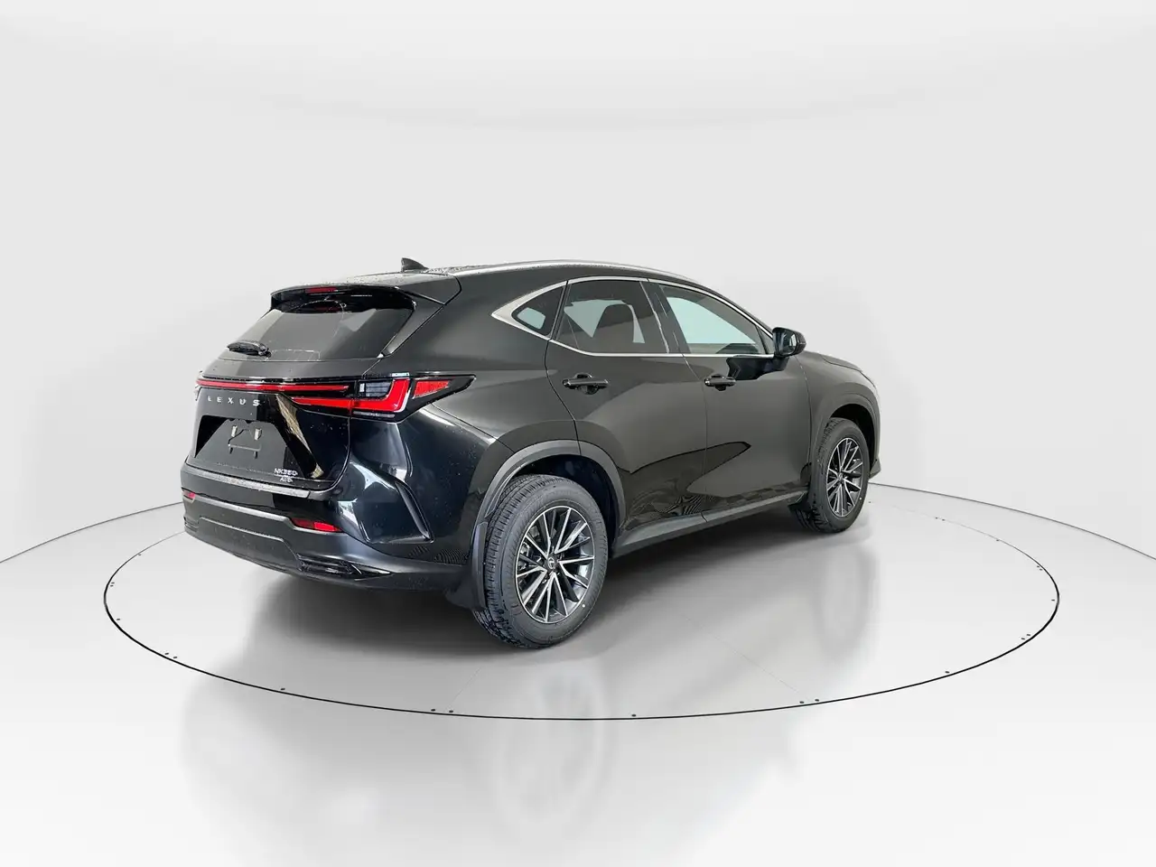 Lexus NX снимка Lexus NX