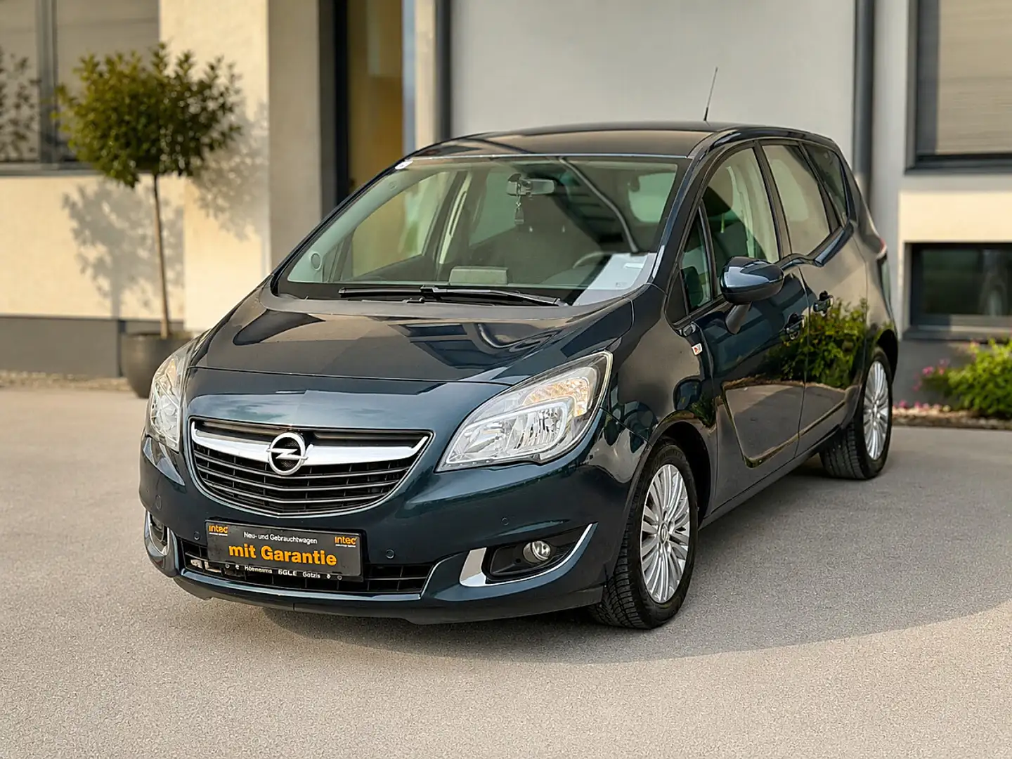 Opel Meriva 1,4 Turbo Ecotec Active Automatik Anhängerkuppl... Grün - 1