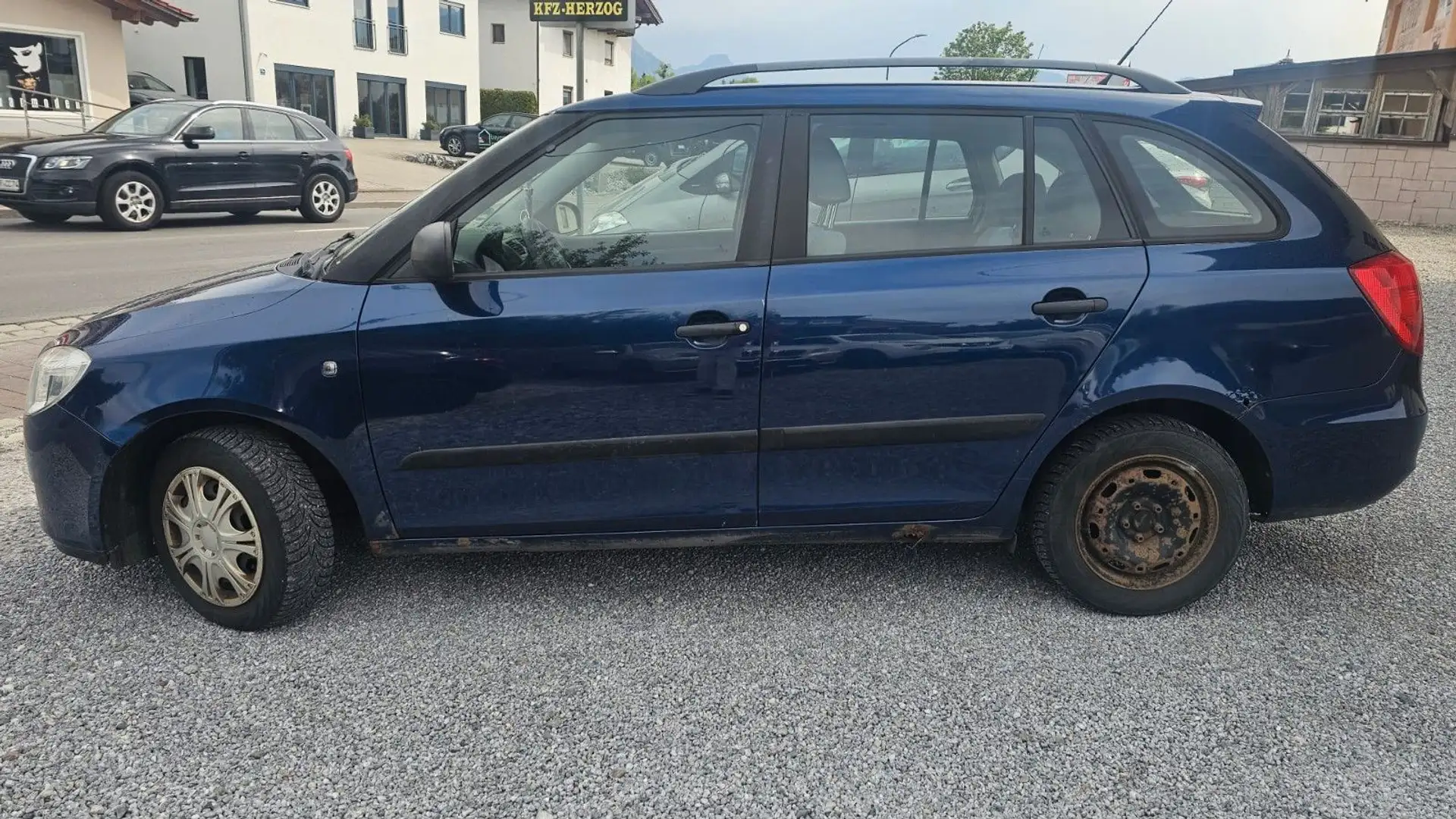 Skoda Fabia Combi Classic Bleu - 2