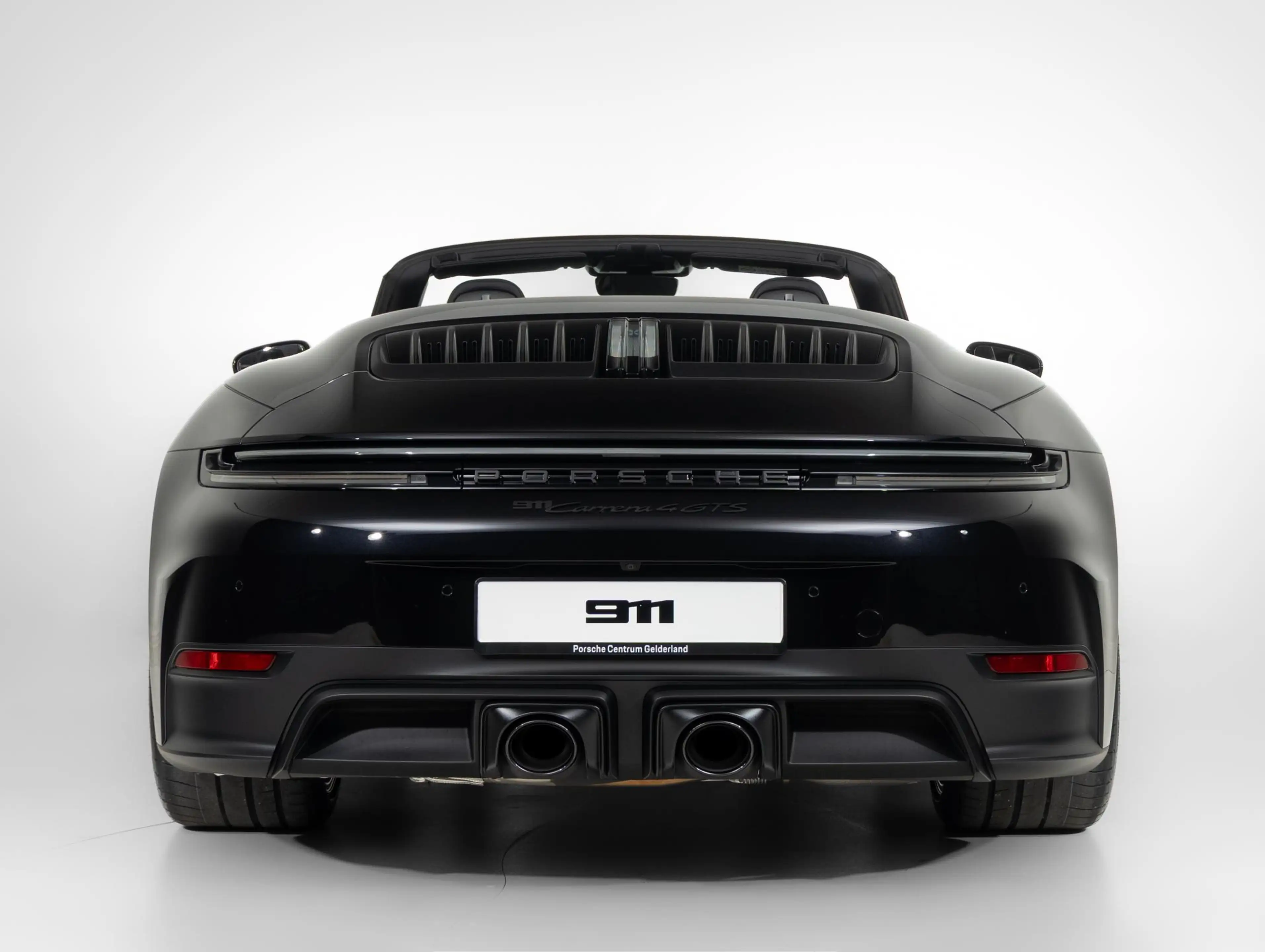 Porsche 992 Cabrio 3.6 T-Hybrid Carrera 4 GTS — photo 45