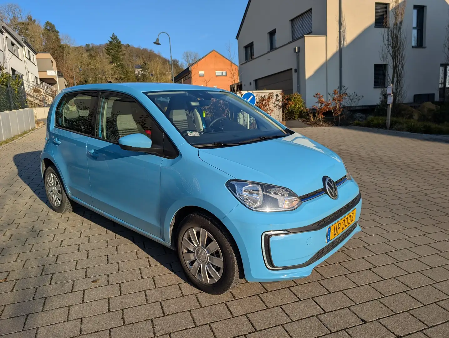 Volkswagen e-up! Albastru - 1