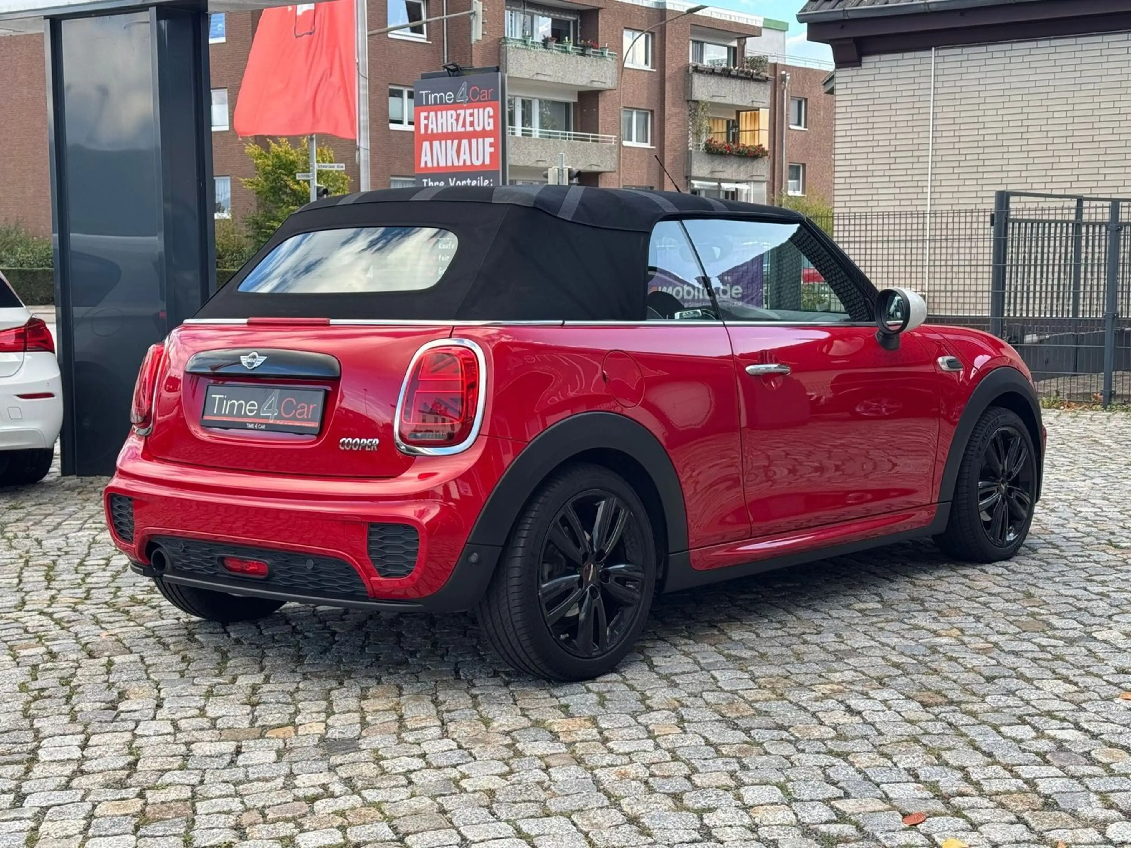 MINI Cooper Cabrio JohnCooperWorks SHZ Navi LED H&K — photo 13