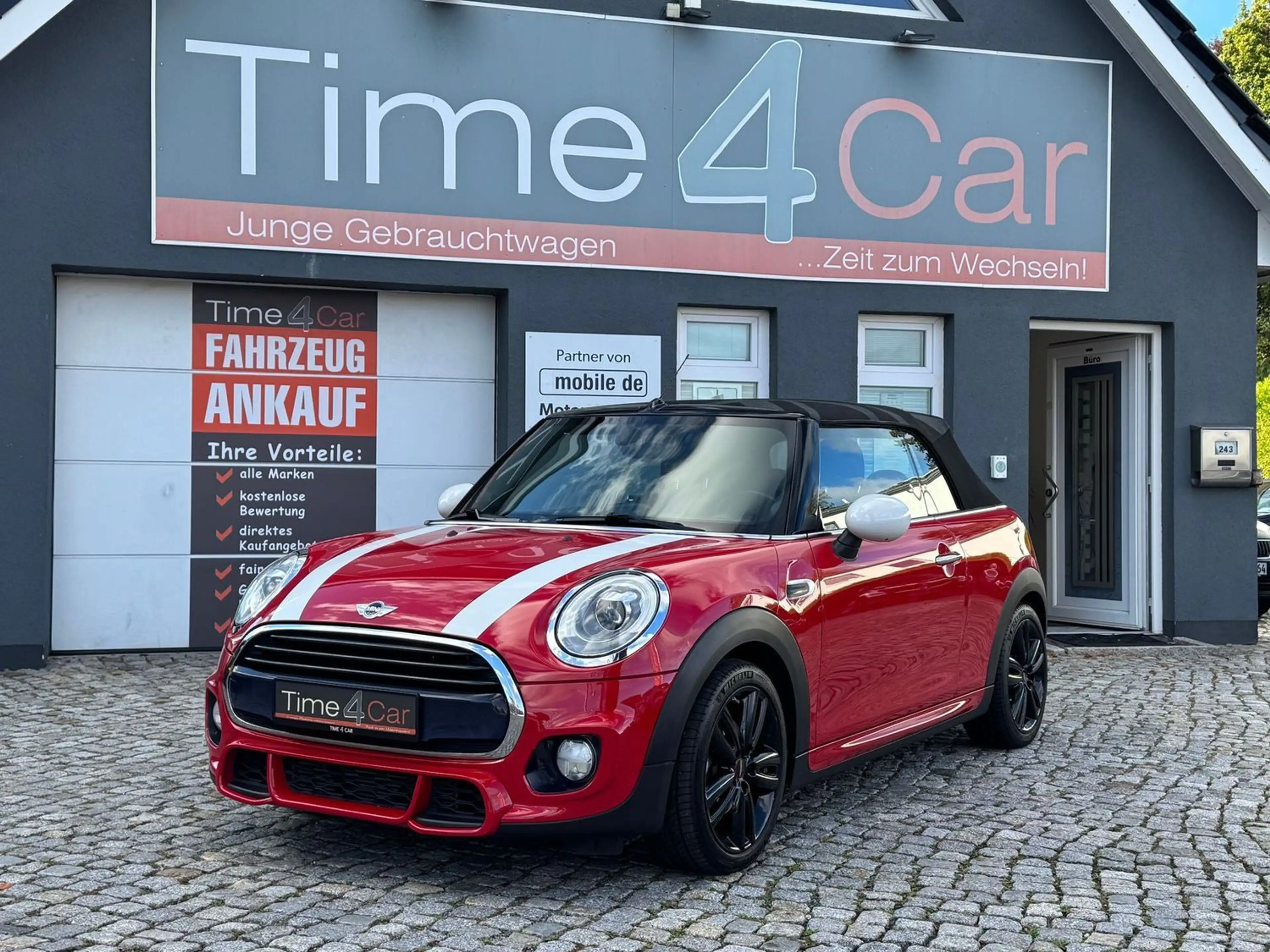 MINI Cooper Cabrio JohnCooperWorks SHZ Navi LED H&K — photo 2