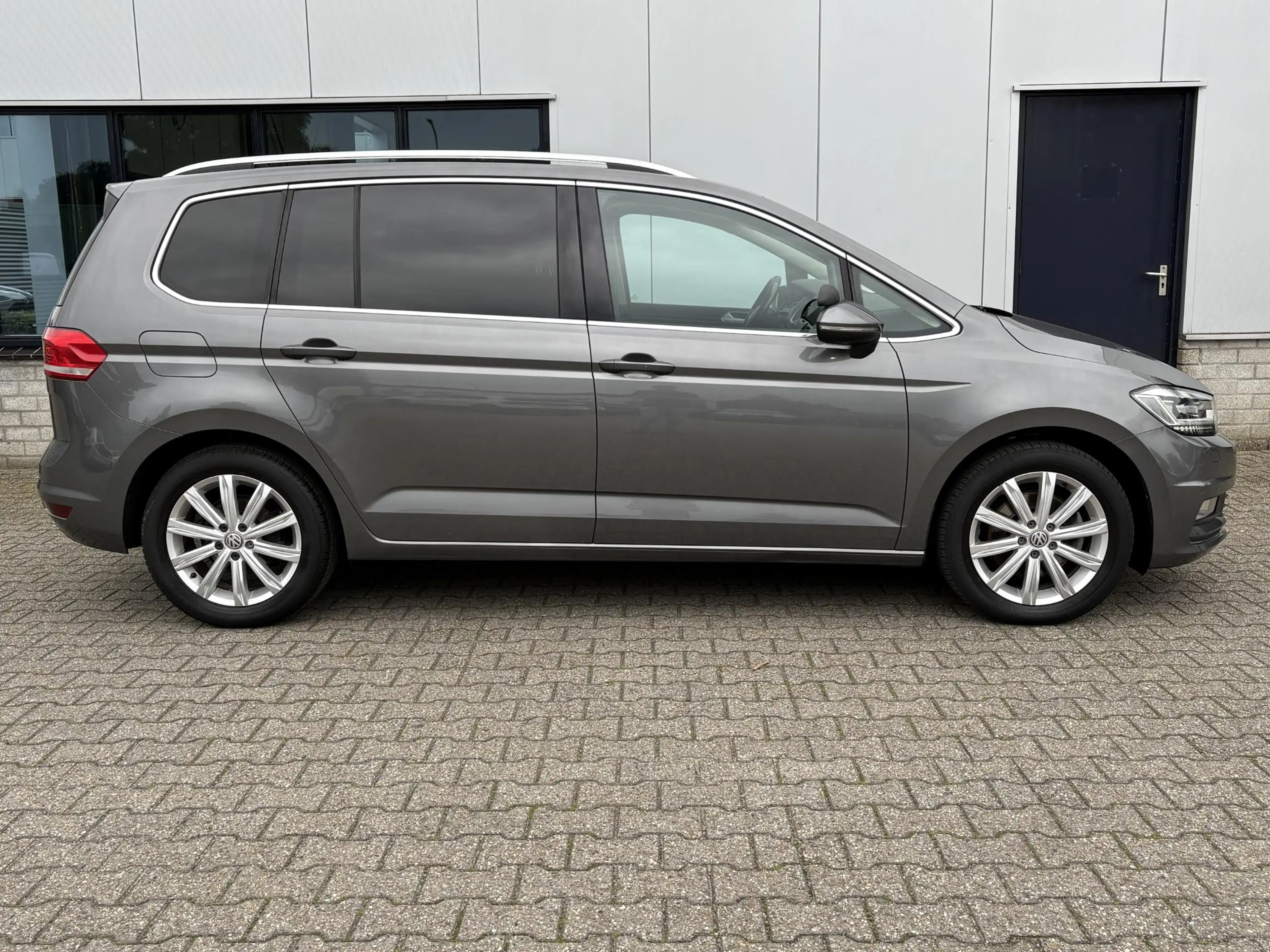 Volkswagen Touran 2.0 TDI SCR Highline 7PERSOONS EX BPM ADAP CRUISE — photo 18
