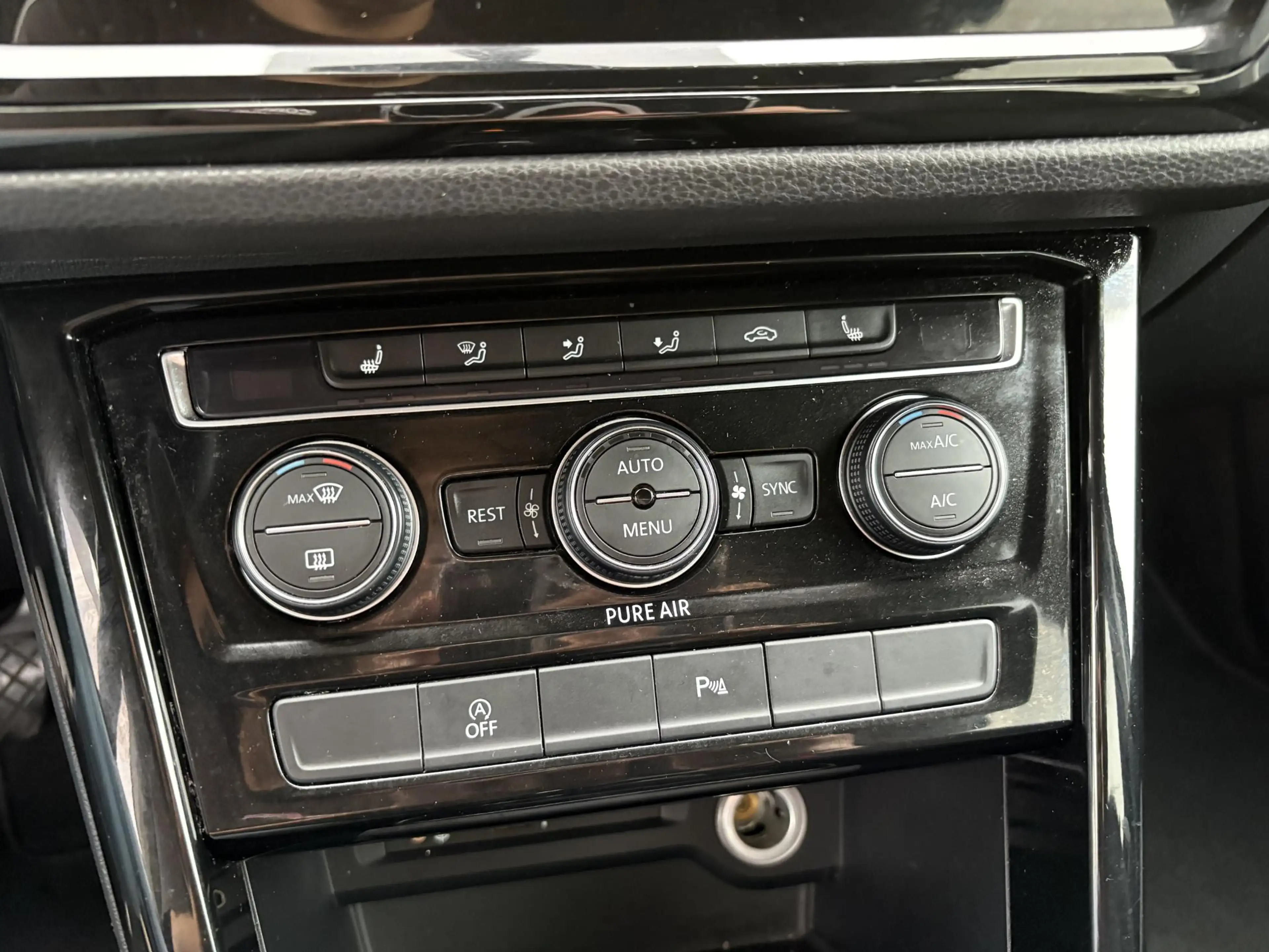 Volkswagen Touran 2.0 TDI SCR Highline 7PERSOONS EX BPM ADAP CRUISE — photo 13