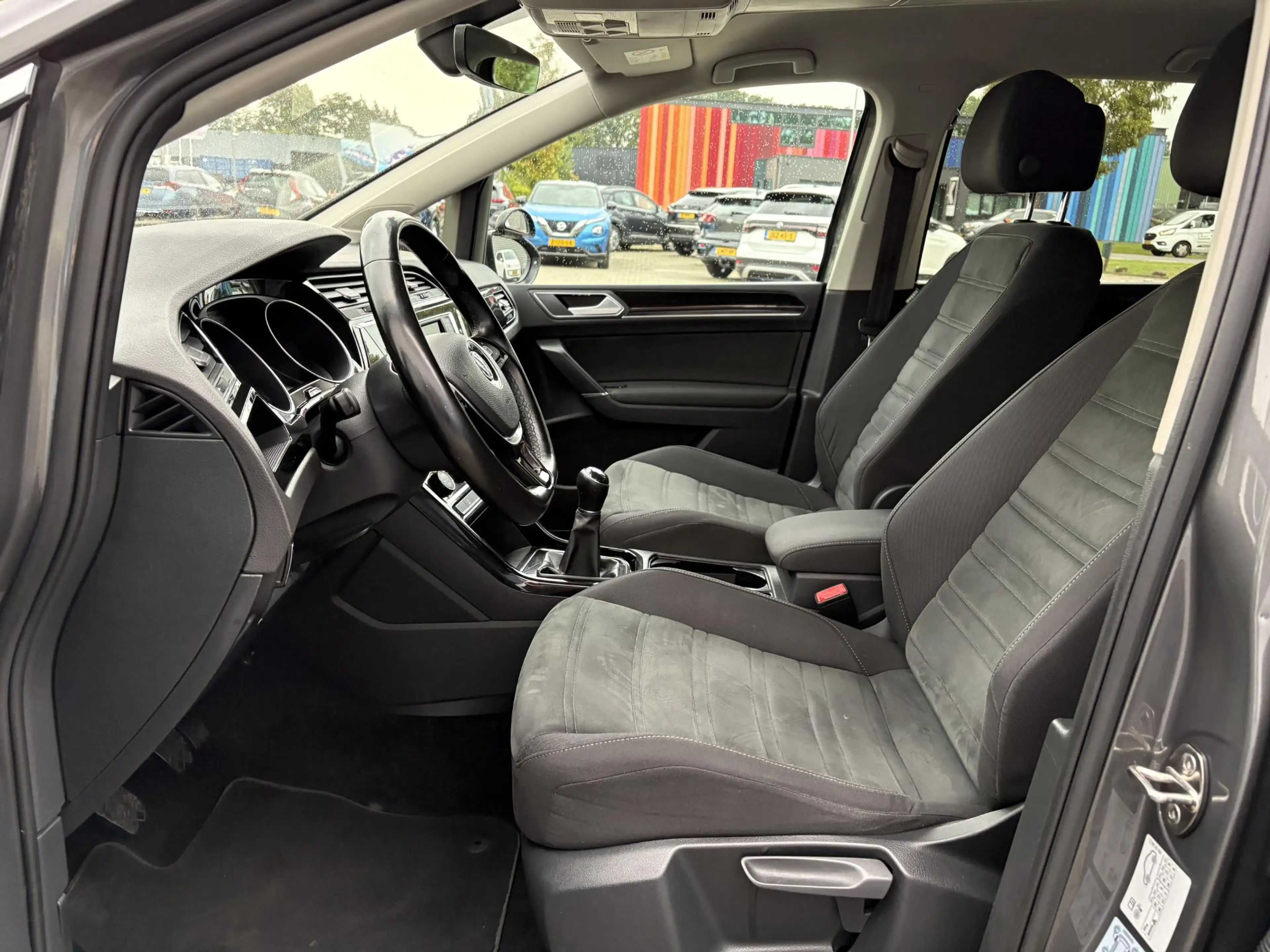 Volkswagen Touran 2.0 TDI SCR Highline 7PERSOONS EX BPM ADAP CRUISE — photo 5