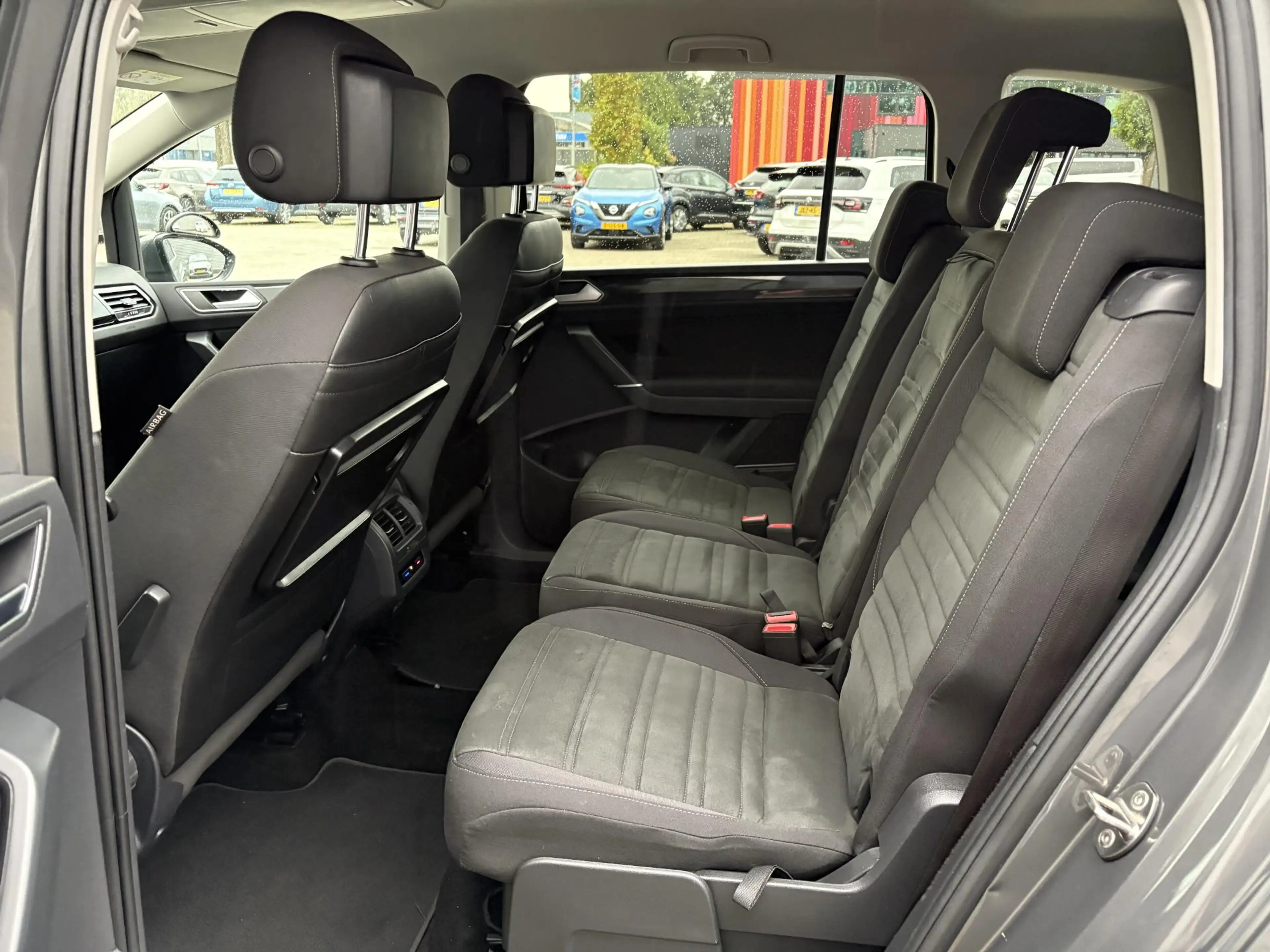 Volkswagen Touran 2.0 TDI SCR Highline 7PERSOONS EX BPM ADAP CRUISE — photo 6