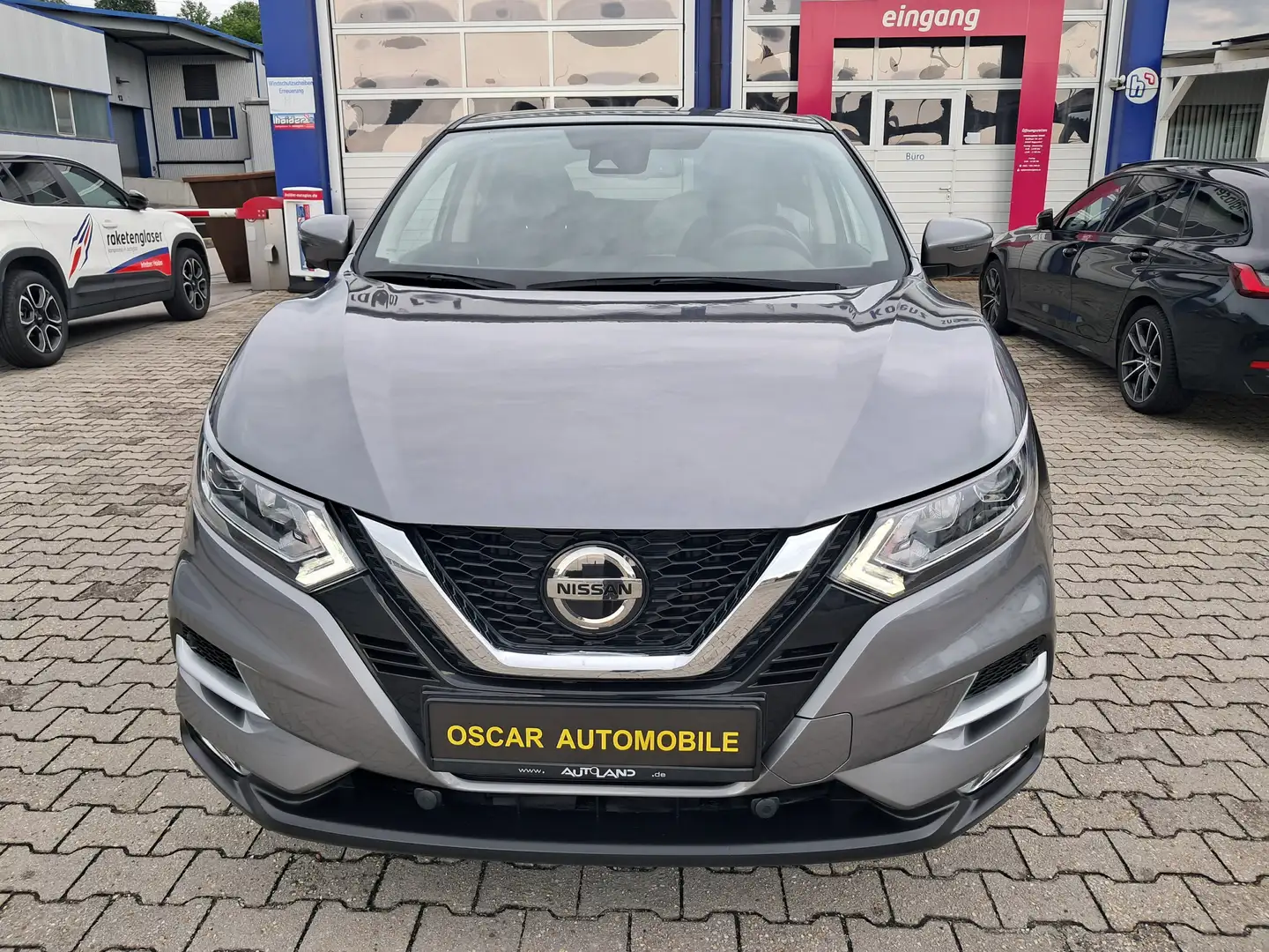 Nissan Qashqai 1.3 DIG-T N-CONNECTA-HU NEU-1. HAND- Grau - 1