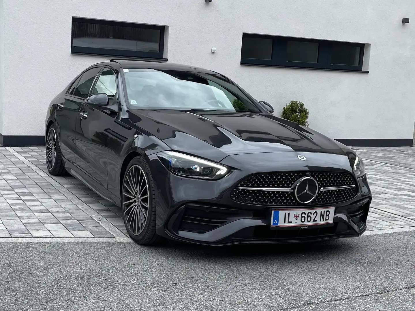 Mercedes-Benz C 220 MBUX-AMG line-06.2028 Garantie Grau - 1