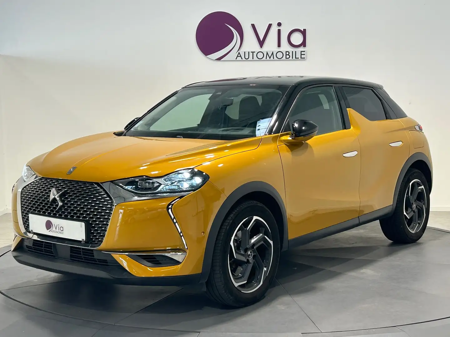 DS Automobiles DS 3 Crossback DS3 Crossback PureTech 155 EAT8 Opera Grand Chic Distribution ok 2023 Amarillo - 1
