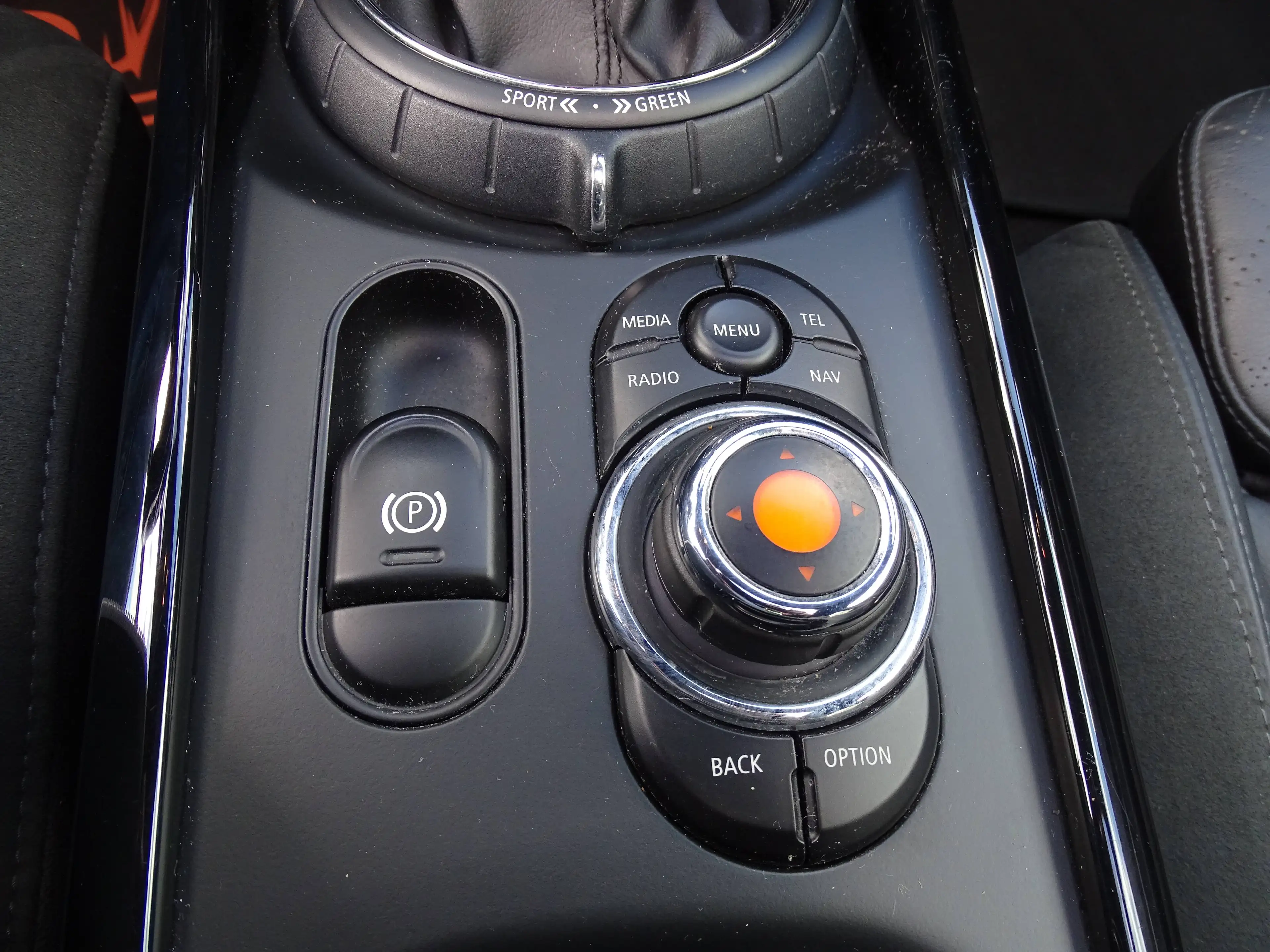 MINI Cooper Clubman Cooper SPUR LED PANO ABSTANDSTEMPOMAT — photo 14