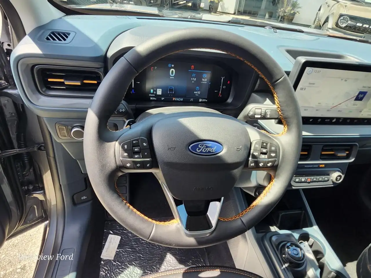 Ford Maverick снимка Ford Maverick