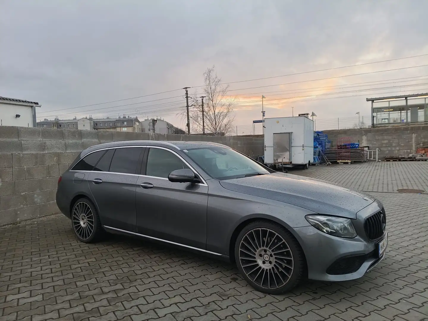 Mercedes-Benz E 300 d T Aut. - 2