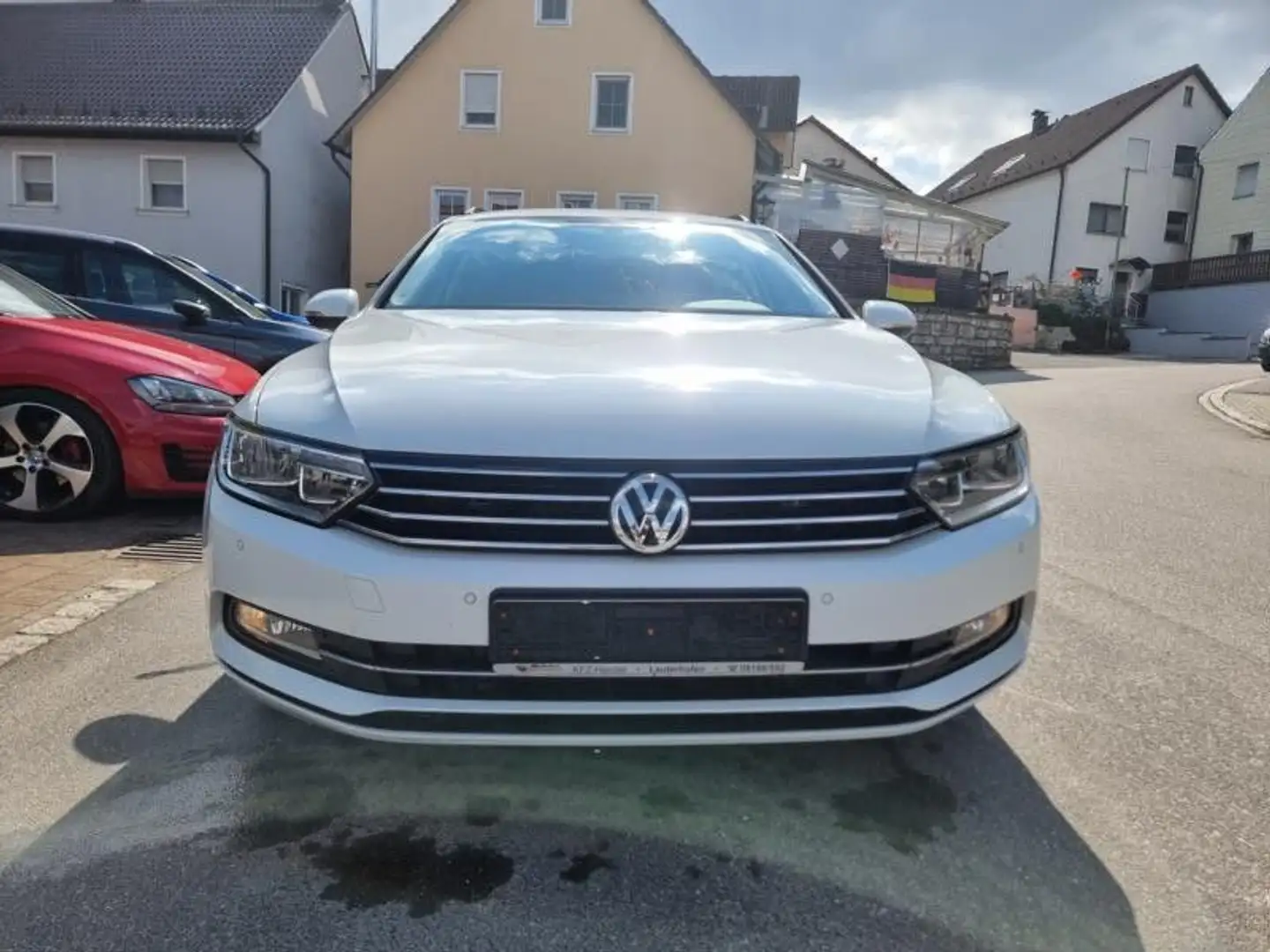 Volkswagen Passat Variant Passat Var. 2.0TDI BMT Comf. NAVI+AHK+18"ALU+ACC Weiß - 2