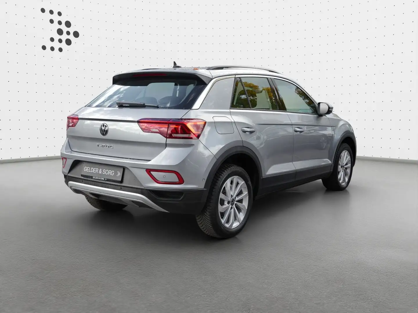 Volkswagen T-Roc Life 1.5 TSI AHK*LED*Navi*Digital*DAB+ Zilver - 2