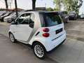 smart forTwo fortwo coupe Micro Hybrid Drive 45kW Silber - thumbnail 3