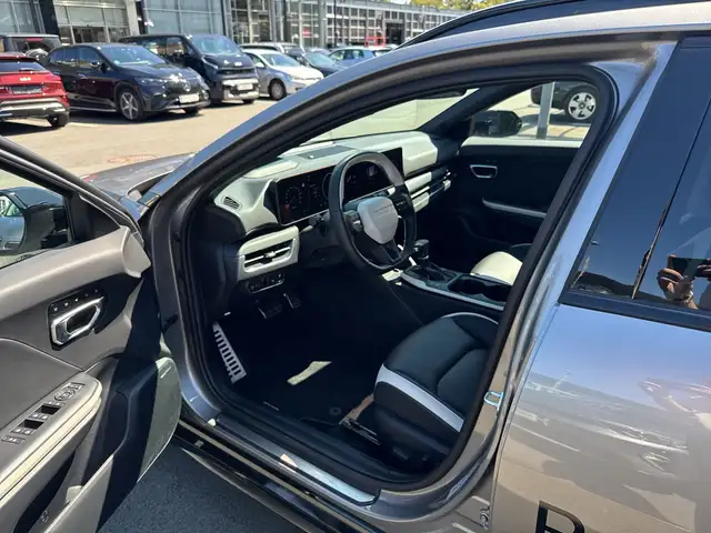 Kia K4 view 12