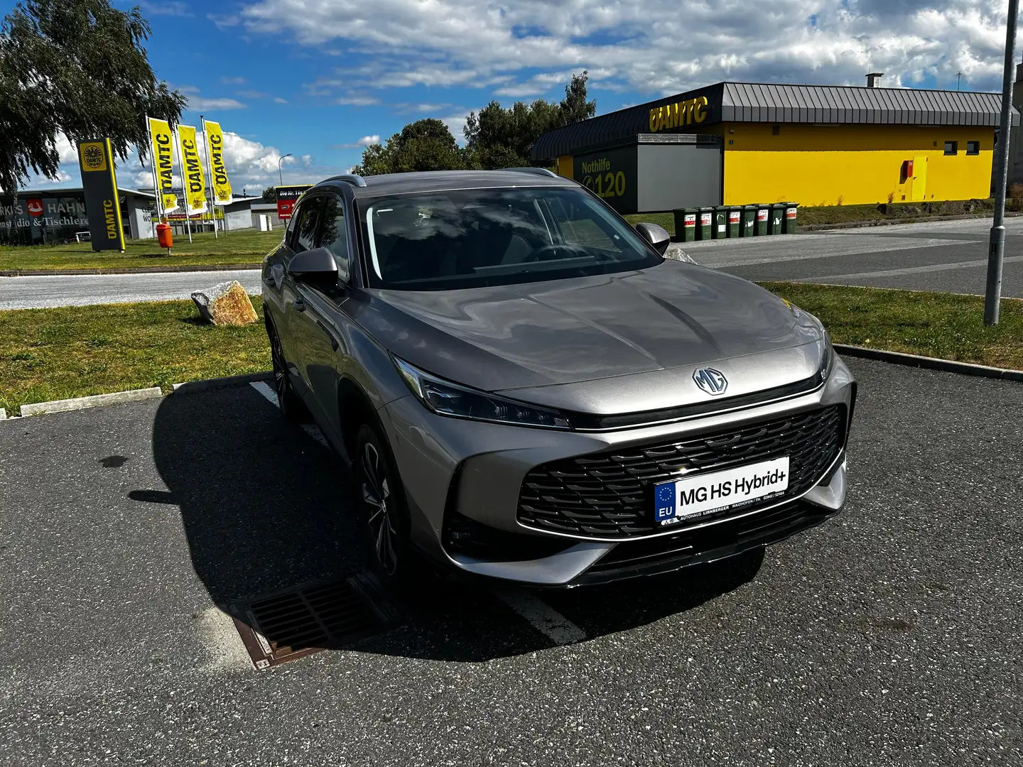 MG HS HEV Comfort Hybrid Silber - 2