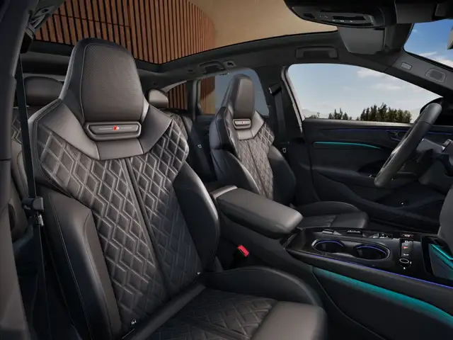 Audi A6 view 9