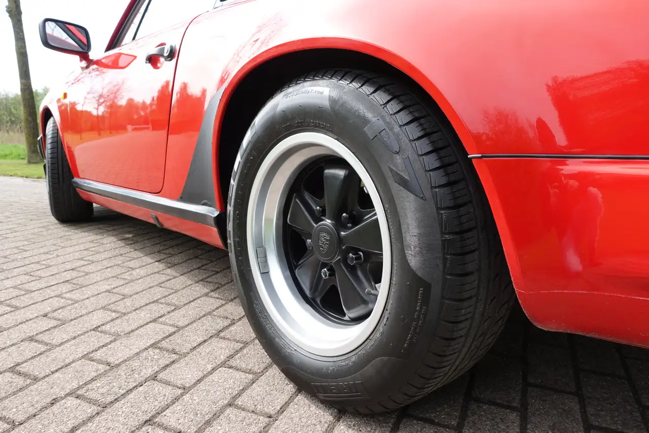 Porsche 911 3.2 Coupé | Panoramadak | Airco | Leer | Radio | V, foto 4
