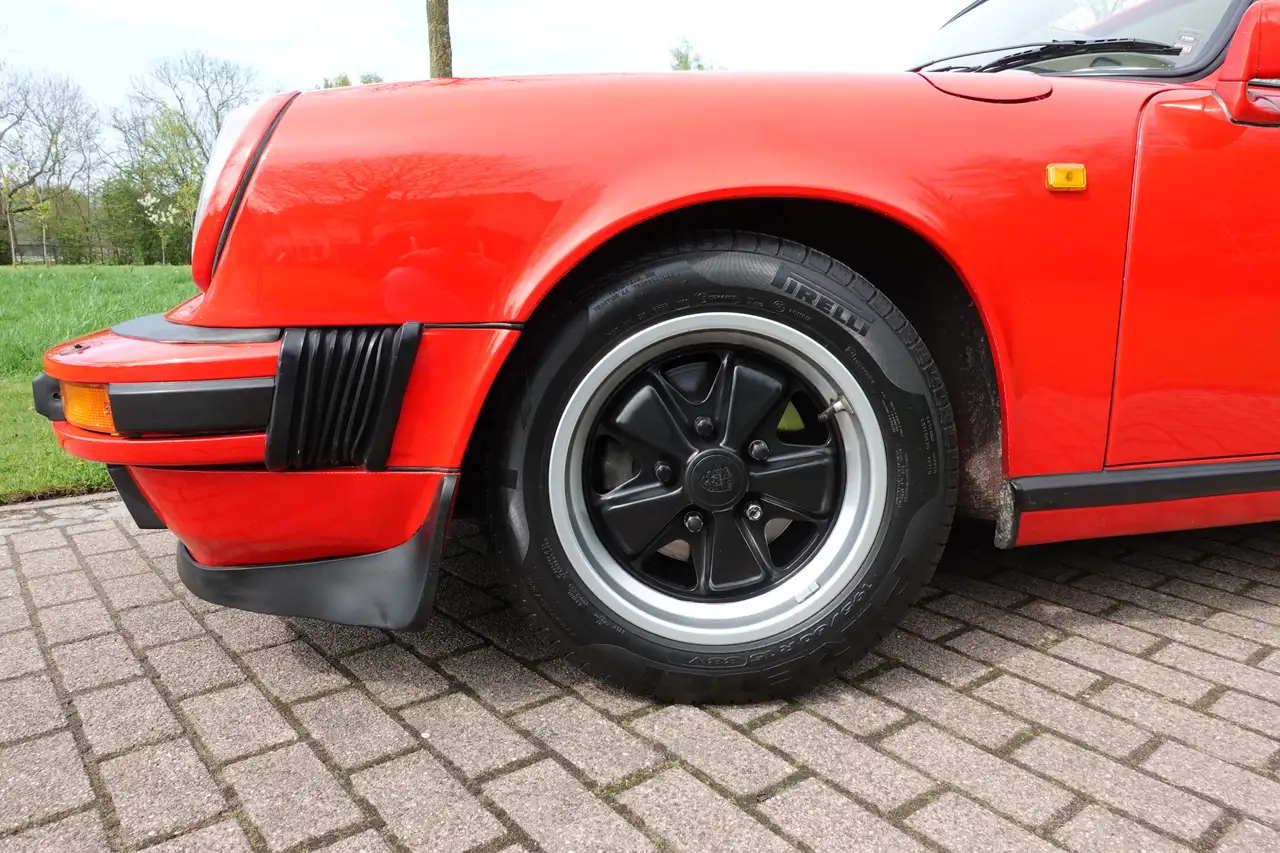Porsche 911 3.2 Coupé | Panoramadak | Airco | Leer | Radio | V, foto 2