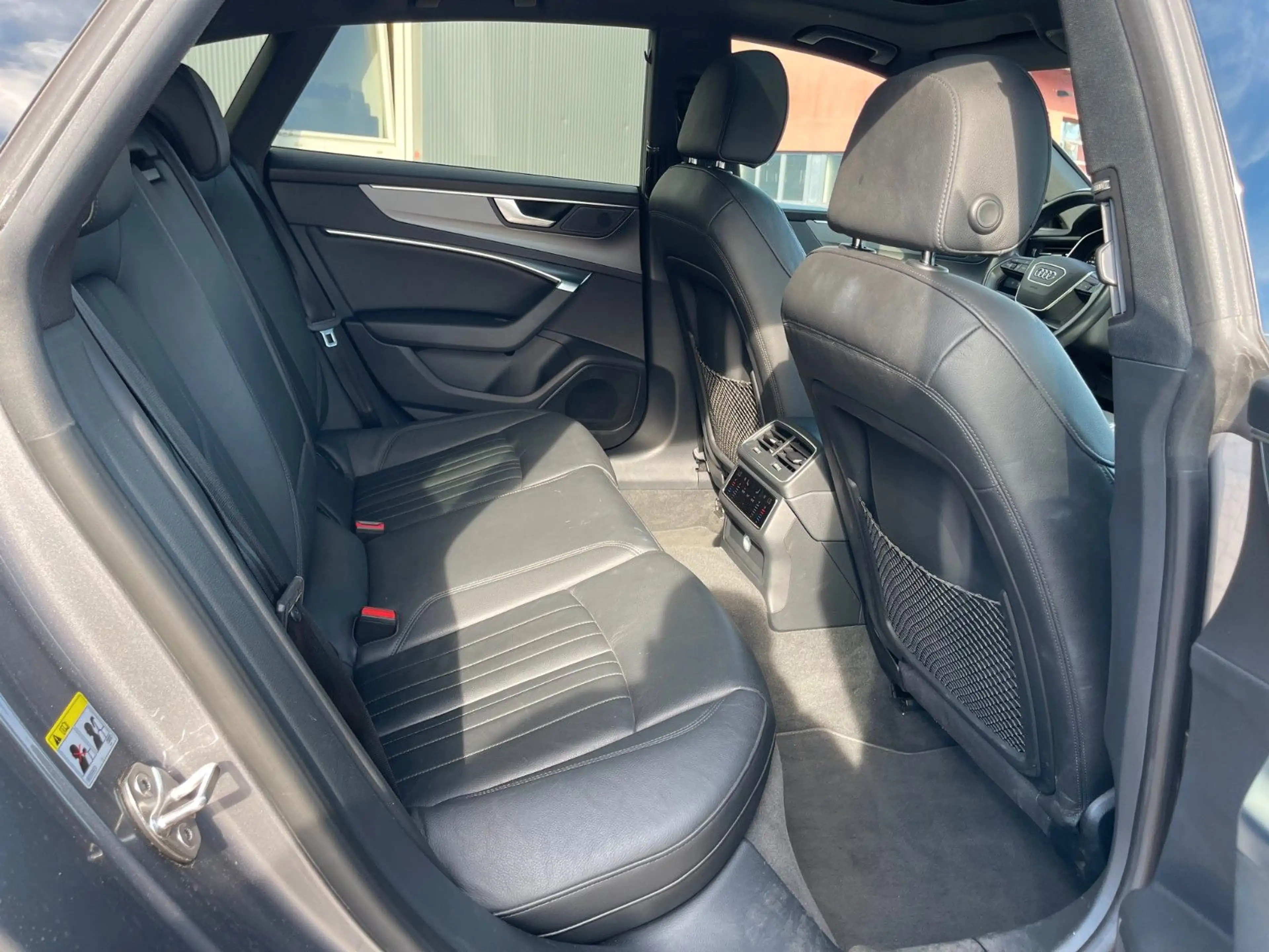 Audi A7 Sportback 45 basis TDI quattro — photo 11