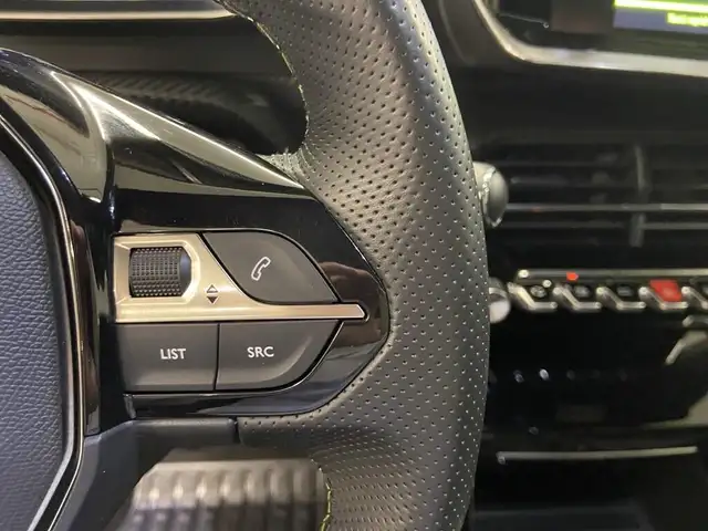 Peugeot 2008 view 20