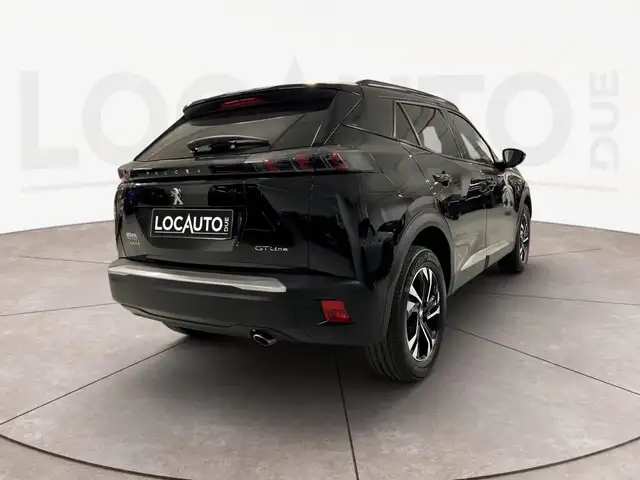 Peugeot 2008 view 4